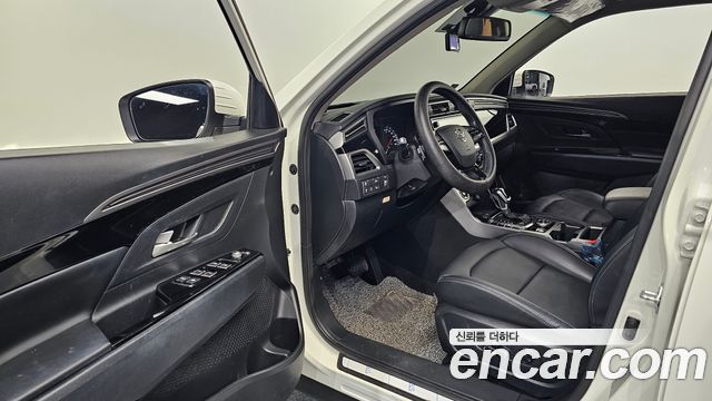 KG Mobility (SsangYong) Beautiful Korando Gasoline 1.5 2WD C7 2023 — фото 10