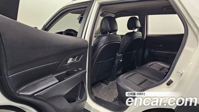 KG Mobility (SsangYong) Beautiful Korando Gasoline 1.5 2WD C7 2023 — фото 12