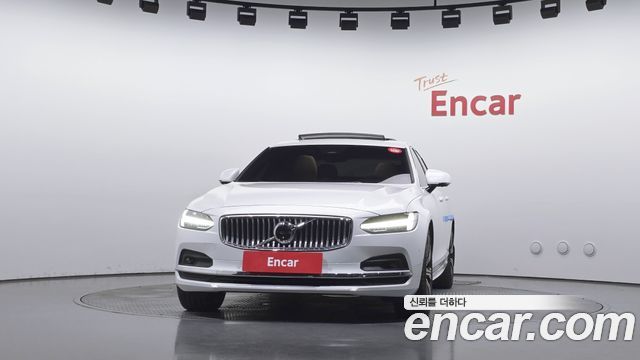 Volvo S90 B6 AWD Ultra Bright 2025 — фото 3