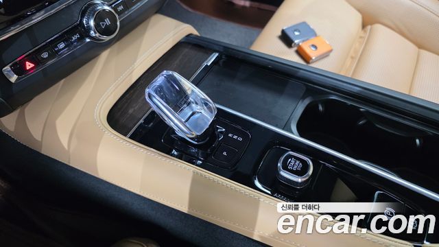 Volvo S90 B6 AWD Ultra Bright 2025 — фото 9