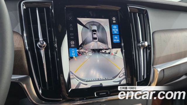 Volvo S90 B6 AWD Ultra Bright 2025 — фото 17