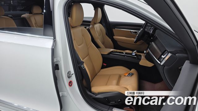 Volvo S90 B6 AWD Ultra Bright 2025 — фото 26
