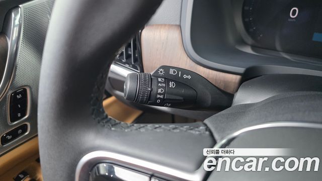 Volvo S90 B6 AWD Ultra Bright 2025 — фото 29