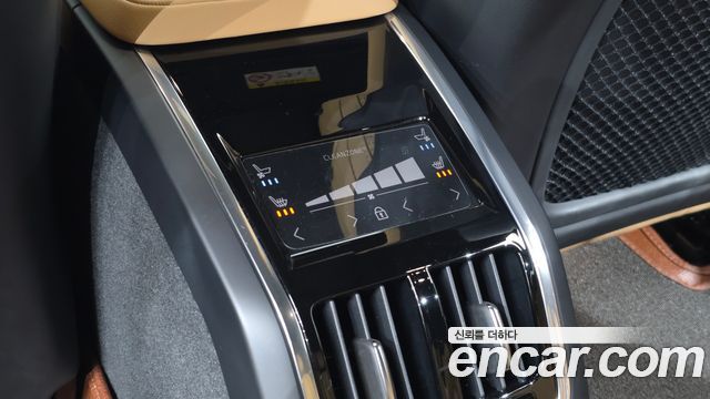 Volvo S90 B6 AWD Ultra Bright 2025 — фото 31