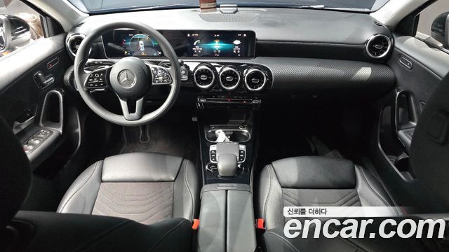Mercedes-Benz A-Class (W177) A220 Hatchback 2019 — фото 7