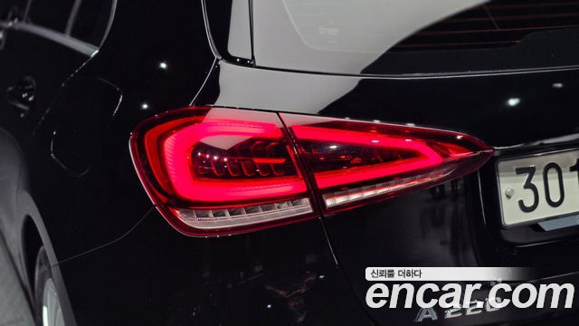 Mercedes-Benz A-Class (W177) A220 Hatchback 2019 — фото 29