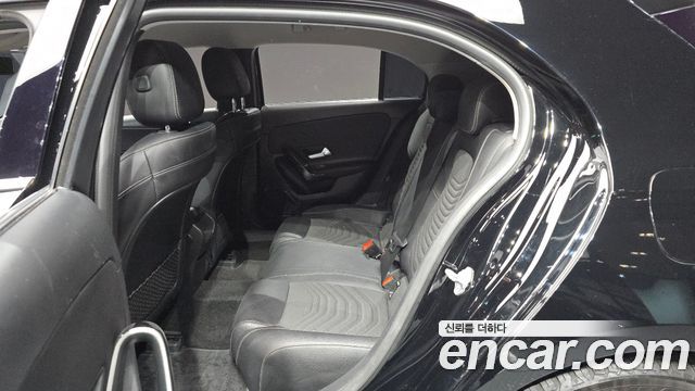 Mercedes-Benz A-Class (W177) A220 Hatchback 2019 — фото 32