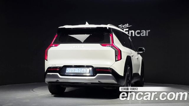 Kia EV9 Long Range 4WD Earth 2024 — фото 4