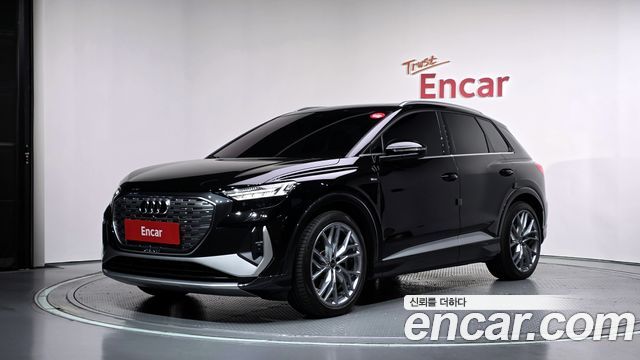 Audi Q4 e-tron (F4) 45 Premium