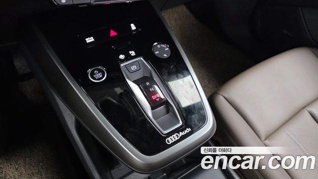 Audi Q4 e-tron (F4) 45 Premium 2025 — фото 9