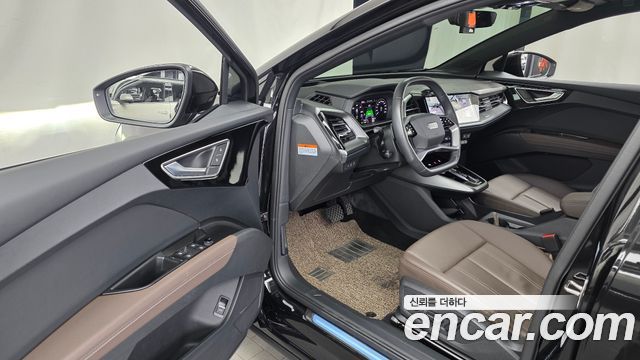 Audi Q4 e-tron (F4) 45 Premium 2025 — фото 10