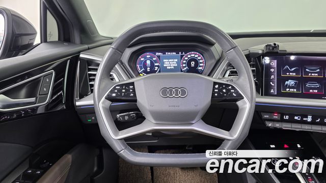Audi Q4 e-tron (F4) 45 Premium 2025 — фото 12
