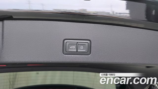 Audi Q4 e-tron (F4) 45 Premium 2025 — фото 31