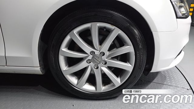 Audi A4 2.0 TDI Quattro Dynamic B8 2013 — фото 21