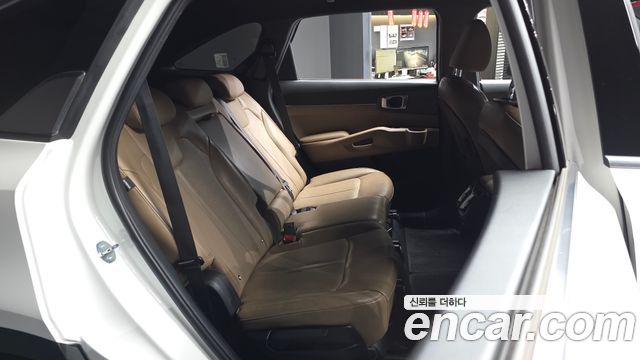Kia Sorento (IV) Gasoline 2.5T 2WD Prestige 2024 — фото 12