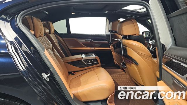 BMW 7 Series (G11) 740Li xDrive M Sport Package 2019 — фото 11