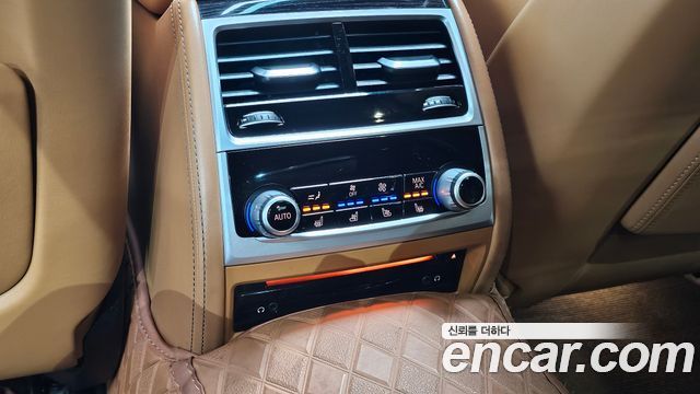 BMW 7 Series (G11) 740Li xDrive M Sport Package 2019 — фото 16