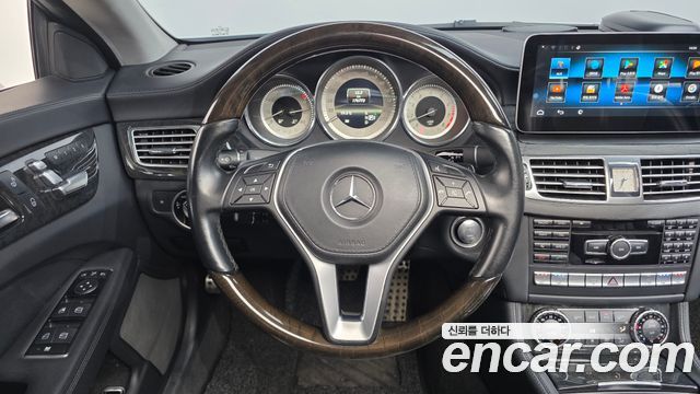Mercedes-Benz CLS-Class (W218) CLS350 BlueEFFICIENCY 2013 — фото 14