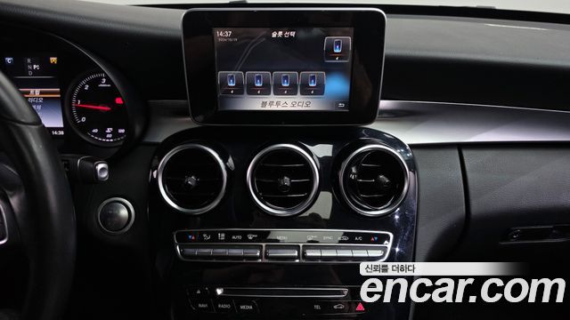 Mercedes-Benz C-Class (W205) C200 d 2016 — фото 14
