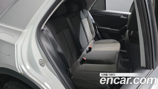 Volkswagen T-Roc 2.0 TDI Style 2021 — фото 11
