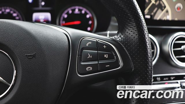 Mercedes-Benz GLC-Class (X253) GLC300 4MATIC 2019 — фото 8