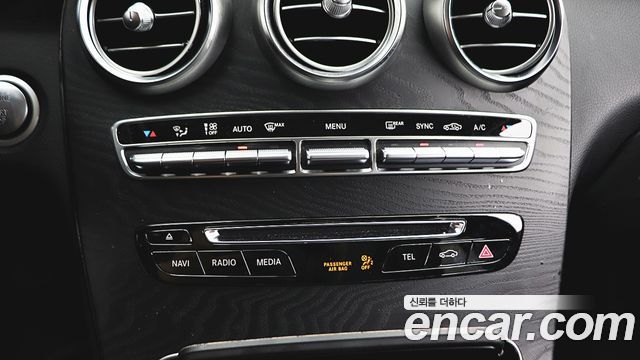 Mercedes-Benz GLC-Class (X253) GLC300 4MATIC 2019 — фото 15