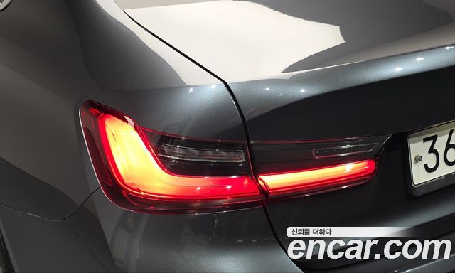 BMW 3 Series (G20) 330i Luxury 2019 — фото 23