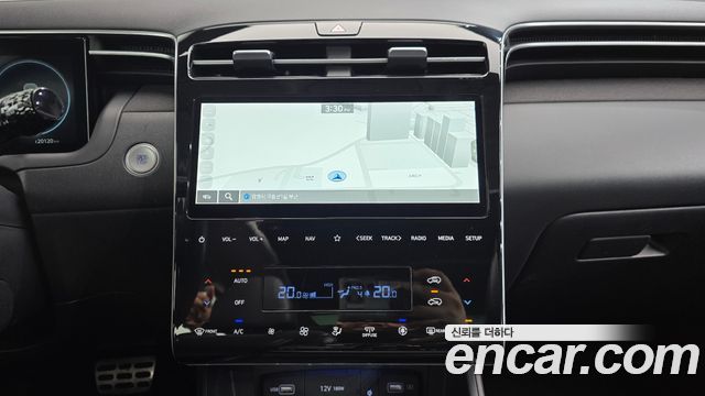 Hyundai Tucson (NX4) Gasoline 1.6 Turbo 2WD Inspiration 2021 — фото 12