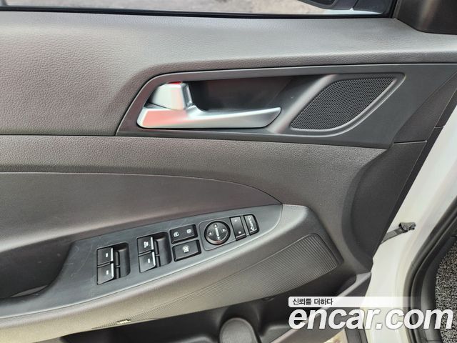 Hyundai Tucson Gasoline 1.6 turbo 2WD Premium 2019 — фото 23