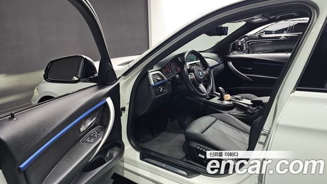 BMW 3 Series (F30) 320i M Sport 2016 — фото 10