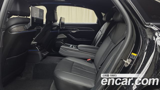 Audi A8 (D5) 55 TFSI Quattro Premium LWB 2023 — фото 12