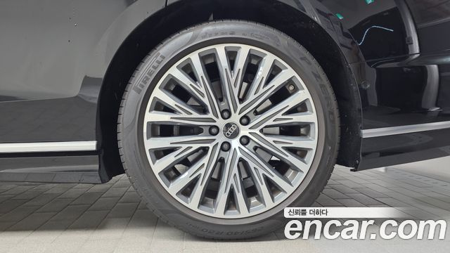Audi A8 (D5) 55 TFSI Quattro Premium LWB 2023 — фото 21