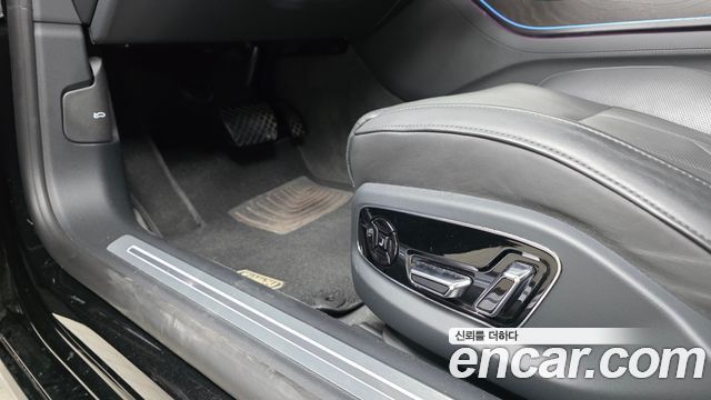Audi A8 (D5) 55 TFSI Quattro Premium LWB 2023 — фото 33
