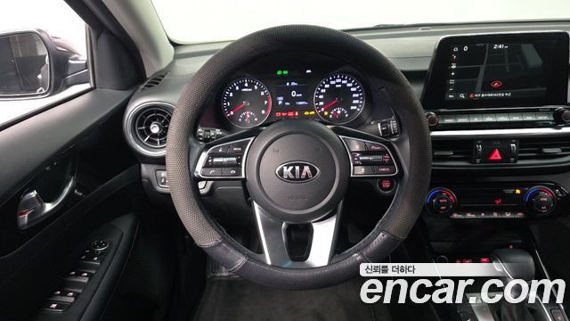 Kia K3 Signature 2021 — фото 13