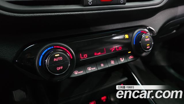 Kia K3 Signature 2021 — фото 16