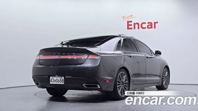 Lincoln MKZ Hybrid 2nd 2016 — фото 2