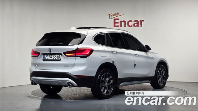 BMW X1 (F48) xDrive 20i xLine 2021 — фото 2