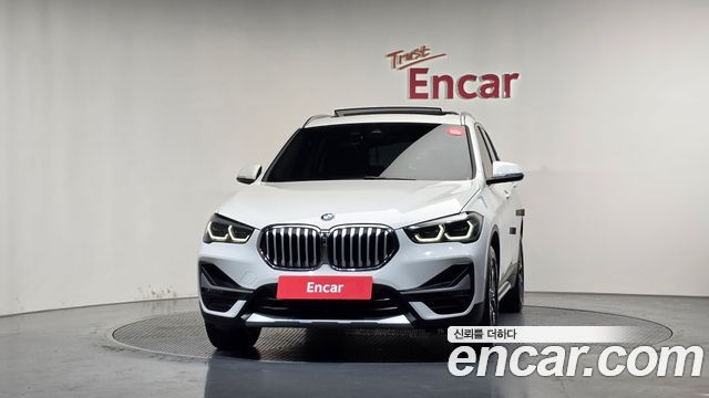 BMW X1 (F48) xDrive 20i xLine 2021 — фото 3
