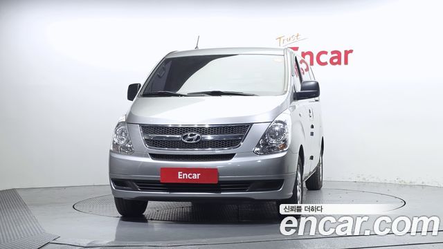 Hyundai Grand Starex 3-Seater VAN CVX Deluxe 2011 — фото 3