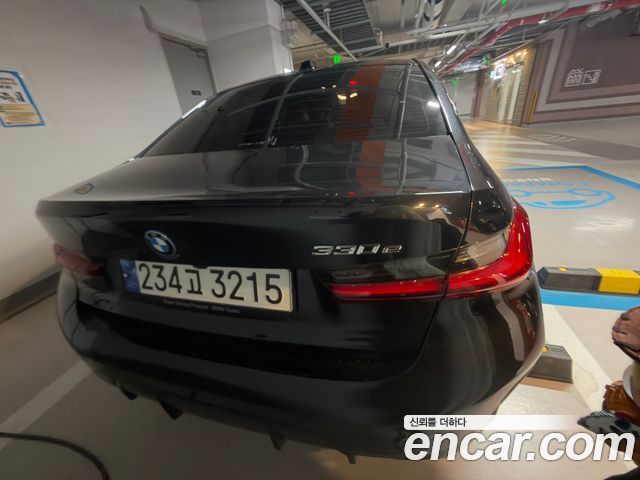 BMW 3 Series (G20) 330e M Sport 2023 — фото 4