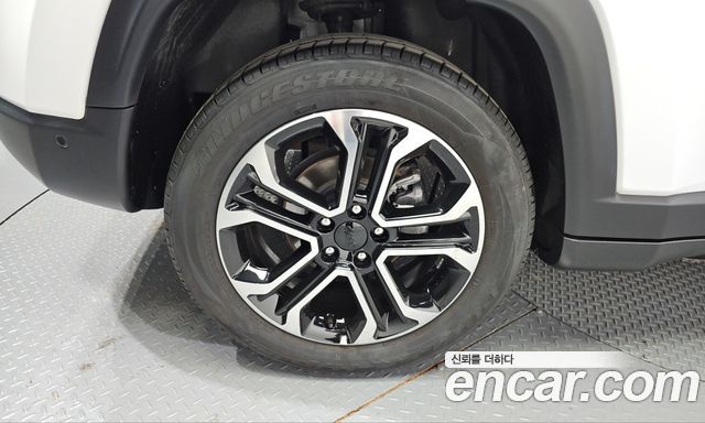 Jeep Compass (II) 2.4 limited 2WD 2022 — фото 5