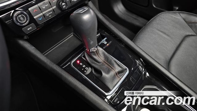 Jeep Compass (II) 2.4 limited 2WD 2022 — фото 9