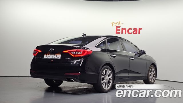 Hyundai Sonata (LF) 2.0 Premium 2017 — фото 2