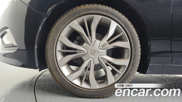 Hyundai Sonata (LF) 2.0 Premium 2017 — фото 5
