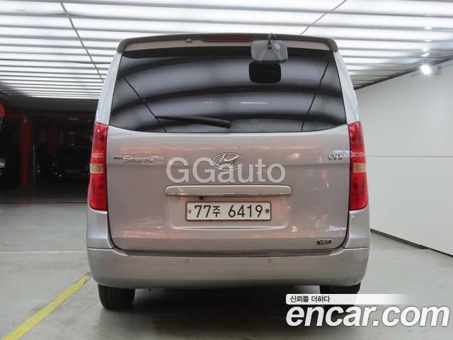 Hyundai Grand Starex 12-Seater Wagon CVX Luxury 2013 — фото 3