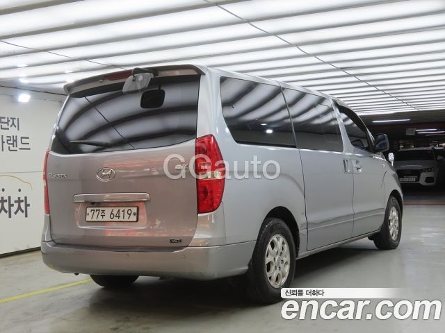 Hyundai Grand Starex 12-Seater Wagon CVX Luxury 2013 — фото 4