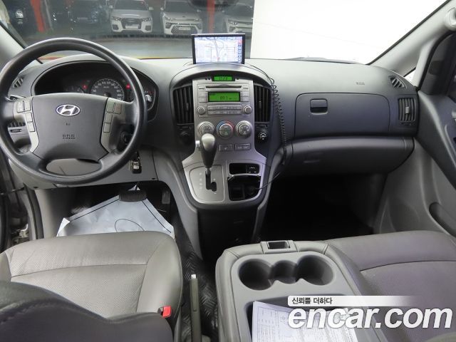 Hyundai Grand Starex 12-Seater Wagon CVX Luxury 2013 — фото 8