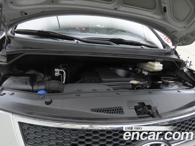 Hyundai Grand Starex 12-Seater Wagon CVX Luxury 2013 — фото 23