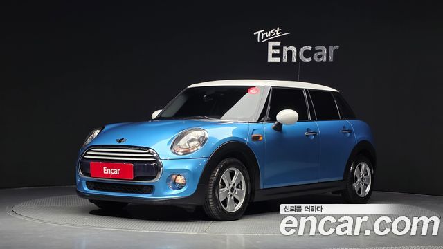 MINI Cooper 5Door Standard 3rd
