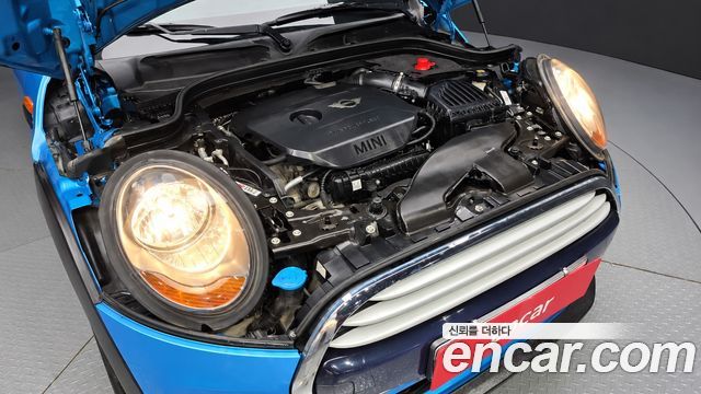 MINI Cooper 5Door Standard 3rd 2015 — фото 6